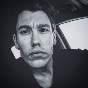 Meet your Posher, Clinton